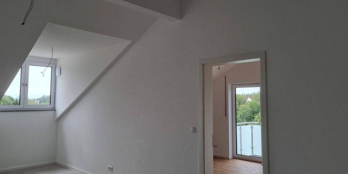 Etagenwohnung Grafing - 3 Zimmer, 96 m&sup2;, 1.780&euro; | Angebot:26791198