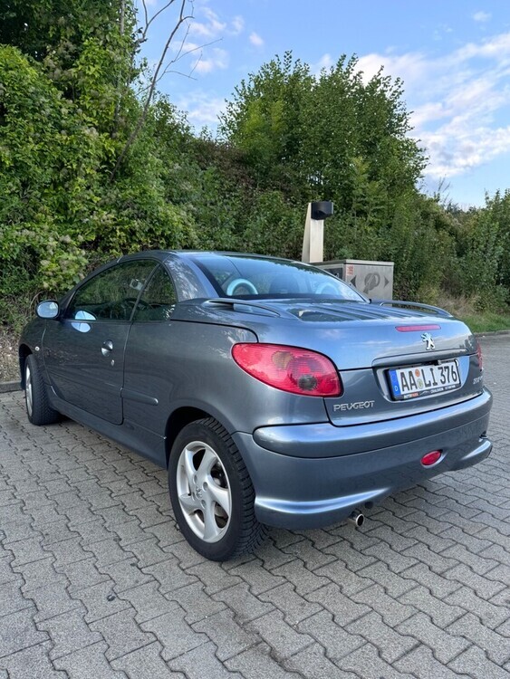 Peugeot 206 CC 148.000 km 2.300 € Aalen 73430