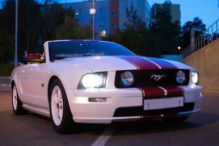 Ford Mustang 125.000 km 19.990 &euro; Jestetten 79798