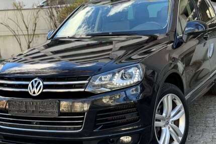 VW Touareg 211.000 km 15.990 € Berlin 13089