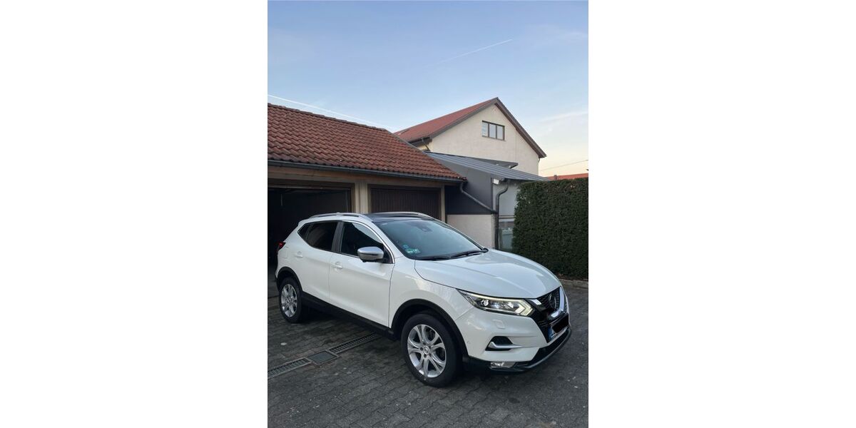 Nissan Qashqai 83.151 km 15.350 &euro; Filderstadt 70794
