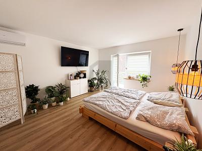 KERNSANIERT ZUM TOP PREIS - Reihenendhaus Neumünster Böcklersiedlung | Angebot:26749825