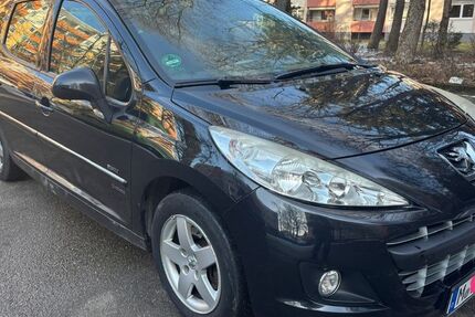 Peugeot 207 97.389 km 2.200 &euro; Unterhaching 82008