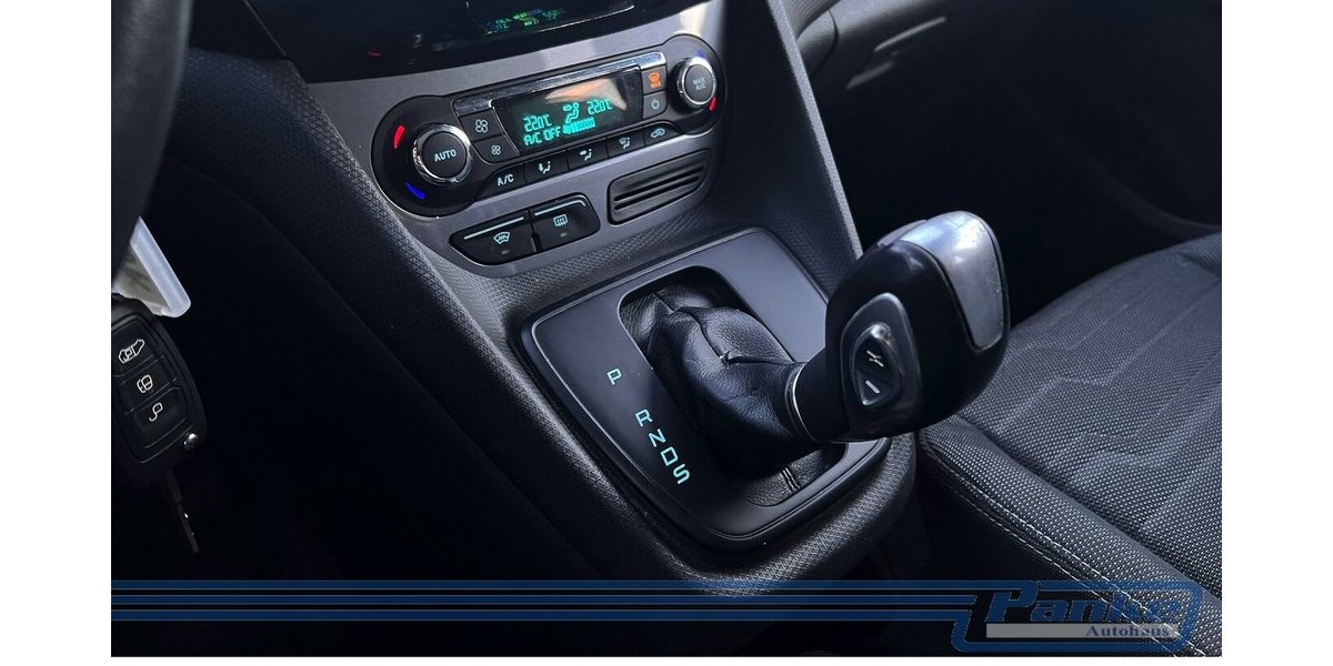 Ford Tourneo Connect Titanium*R-Cam*2-Schiebe*Pano* 169.849 km 10.990 &euro; Berlin 13187