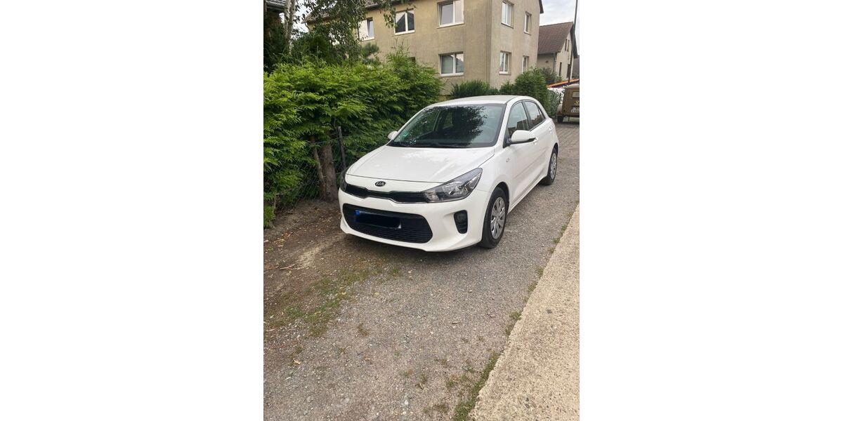 Kia Rio 104.500 km 7.999 &euro; Lüdenscheid 58507