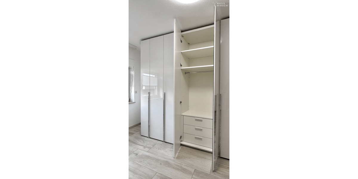 Etagenwohnung Ratingen West - 2 Zimmer, 117 m&sup2;, 1.530&euro; | Angebot:25286009