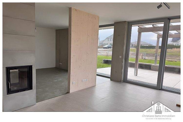 Doppelhaushälfte Wismar Wendorf - 5 Zimmer, 160 m&sup2;, 2.400&euro; | Angebot:24040572