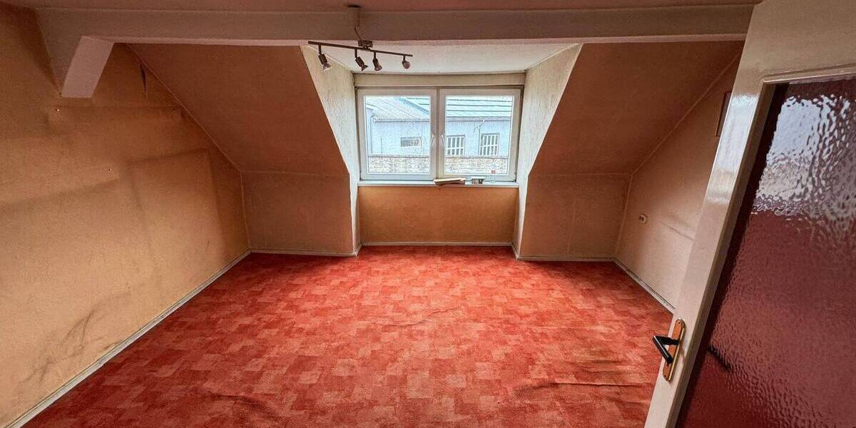 Mehrfamilienhaus, Wohnhaus Bernburg - 1 Zimmer, 120 m&sup2;, 43.000&euro; | Angebot:26170530