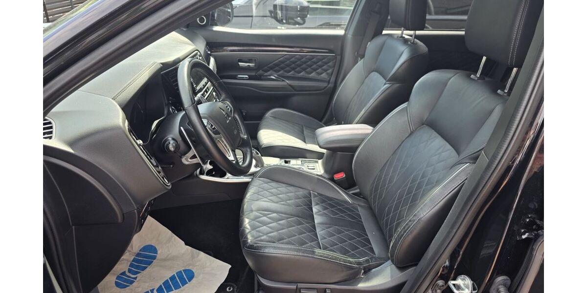 Mitsubishi Outlander 115.000 km 18.900 &euro; Hamburg 22049