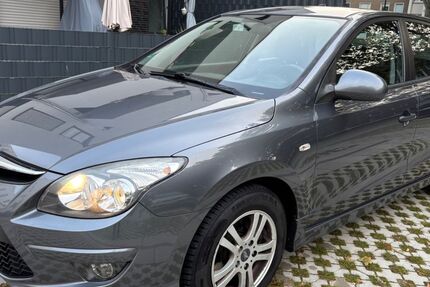 Hyundai i30 229.000 km 2.950 &euro; Duisburg 47137
