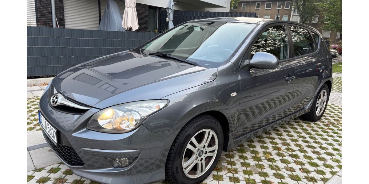 Hyundai i30 229.000 km 2.950 &euro; Duisburg 47137