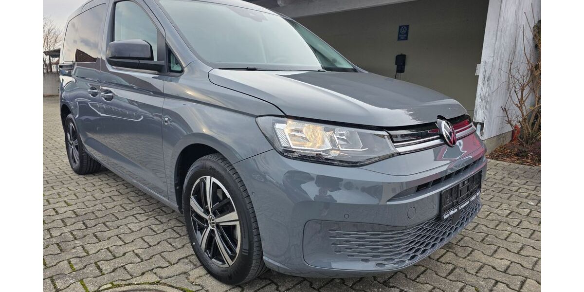 VW Caddy 17.523 km 31.990 &euro; Ichenhausen 89335