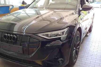 Audi e-tron 19.105 km 39.990 &euro; Hamburg 22047