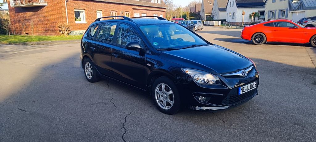 Hyundai i30 207.000 km 3.500 &euro; Dormagen 41541