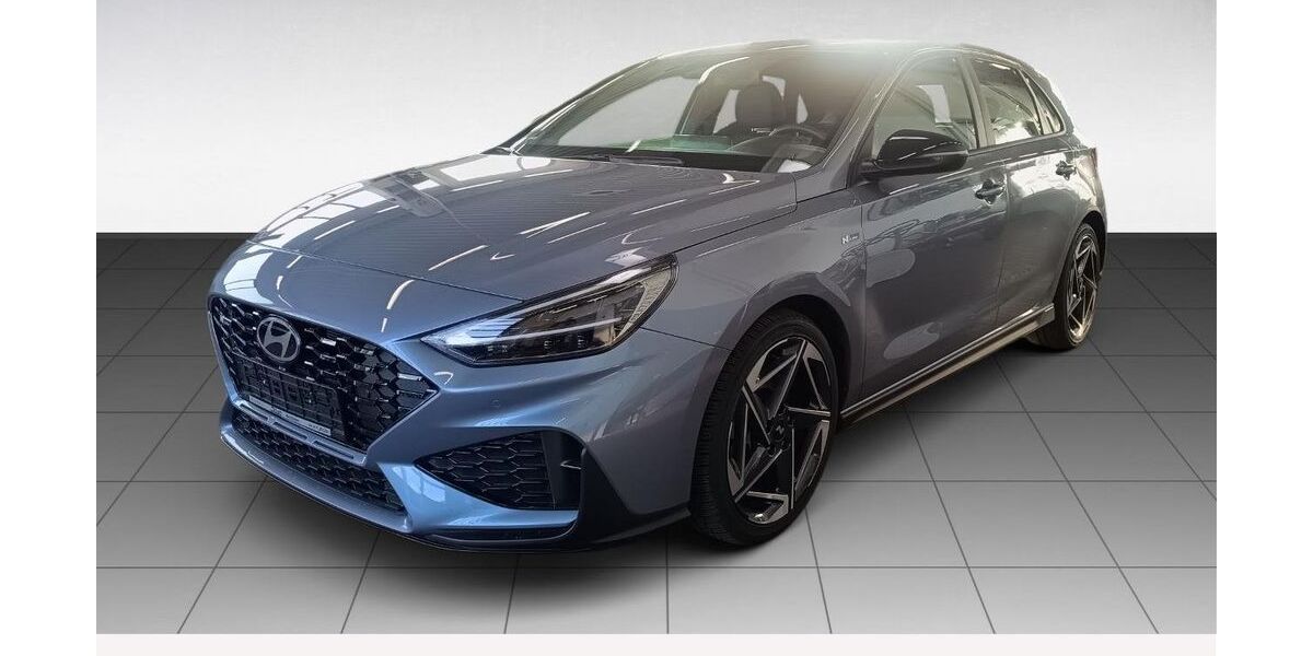 Hyundai i30 14.996 km 24.480 &euro; Limburg 65555