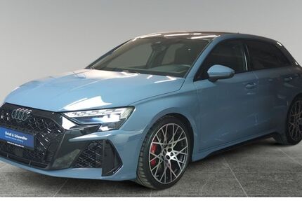Audi RS3 5.300 km 64.982 &euro; München 81476