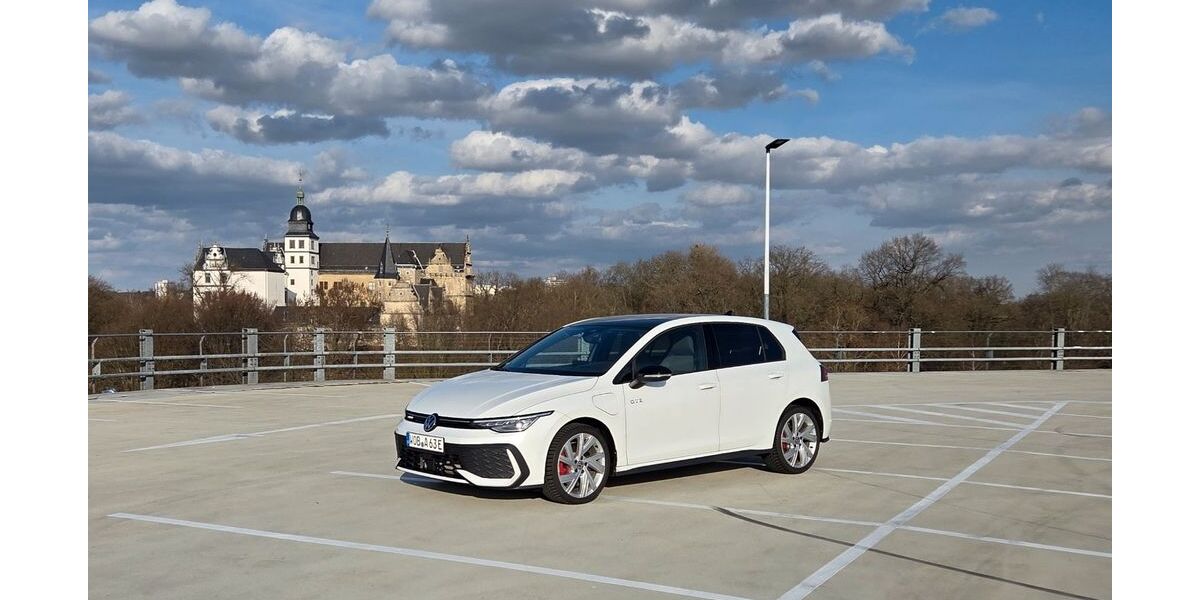 VW Golf 7.800 km 41.900 &euro; Wolfsburg 38440