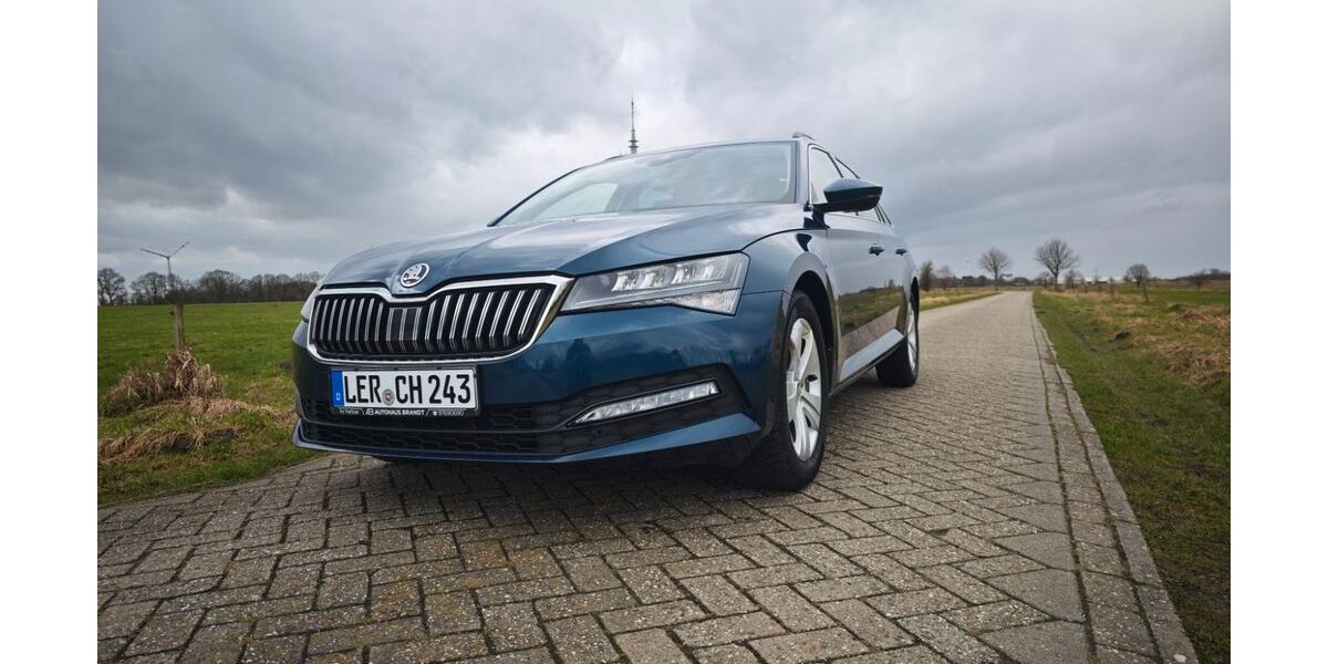 Skoda Superb 90.000 km 22.900 &euro; Moormerland 26802
