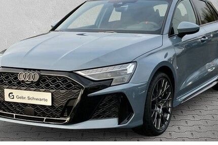 Audi RS3 4.000 km 70.990 &euro; Aurich 26607