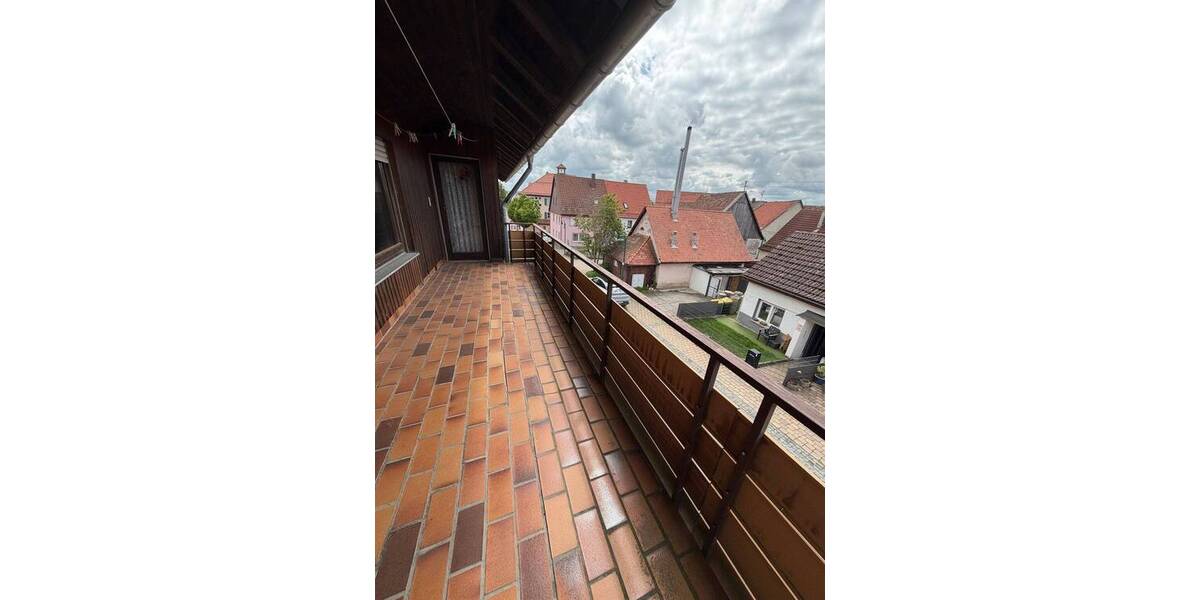 Einfamilienhaus Erkenbrechtsweiler - 8 Zimmer, 182 m&sup2;, 365.000&euro; | Angebot:26696197