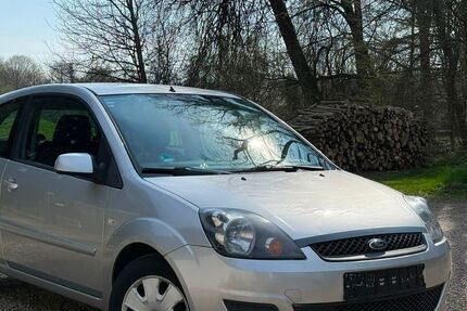 Ford Fiesta 142.028 km 1.850 &euro; Offenburg 77654