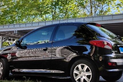 Peugeot 206 97.500 km 1.700 &euro; Göttingen 37085
