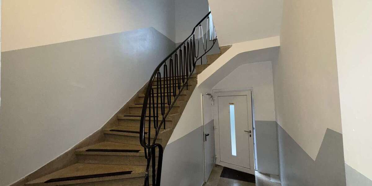 3,5-Zimmer-Dachgeschosswohnung in HammHerringen – Vermietet und top-modernisiert 3.5 zimmer