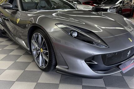 Ferrari 812 17.249 km 389.900 € Bleialf 54608