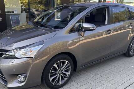 Toyota Verso 85.400 km 15.870 &euro; Espelkamp 32339
