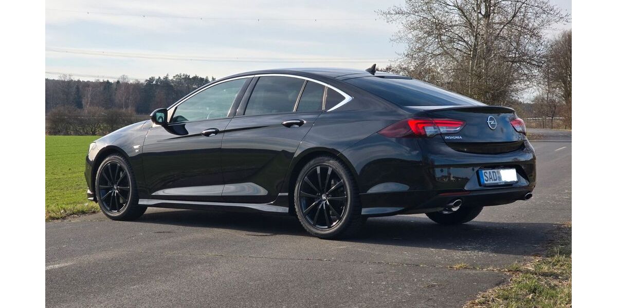 Opel Insignia 52.000 km 18.300 &euro; Pfreimd 92536