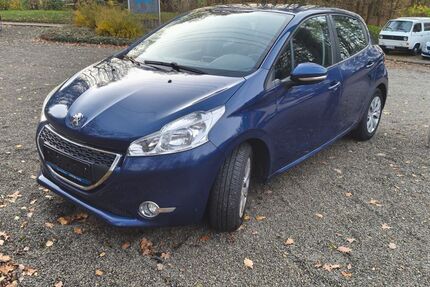 Peugeot 208 93.600 km 3.900 &euro; Frankenberg 09669