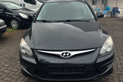 Hyundai i30 196.124 km 3.499 &euro; Homburg 66424