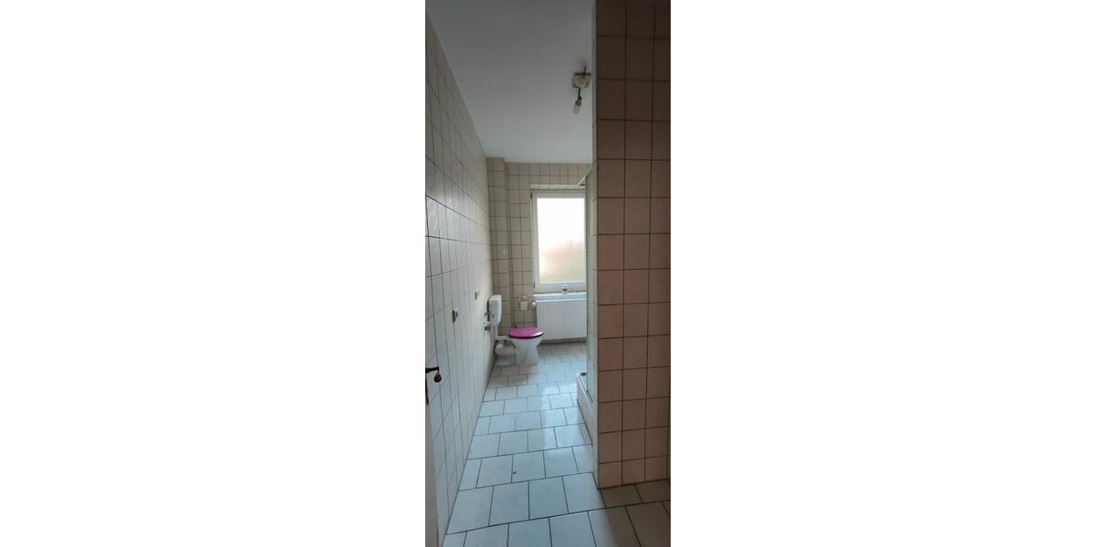 Erdgeschoßwohnung Neustadt in Sachsen - 3 Zimmer, 61 m&sup2;, 374&euro; | Angebot:19870624