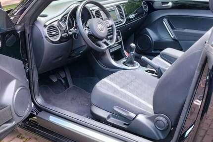 VW Beetle 18.980 km 23.895 &euro; Krefeld 47798