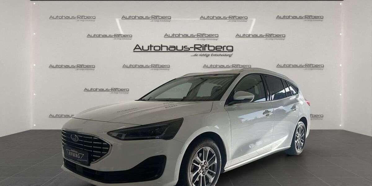 Ford Focus 25.500 km 19.890 &euro; Detmold 32758