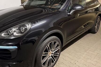 Porsche Cayenne 135.000 km 32.999 &euro; München 81539
