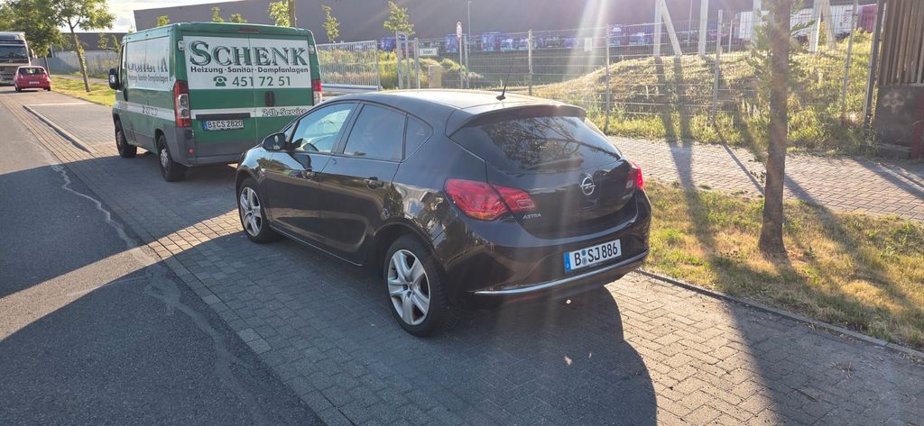 Opel Astra 131.000 km 5.800 &euro; Mahlow 15831