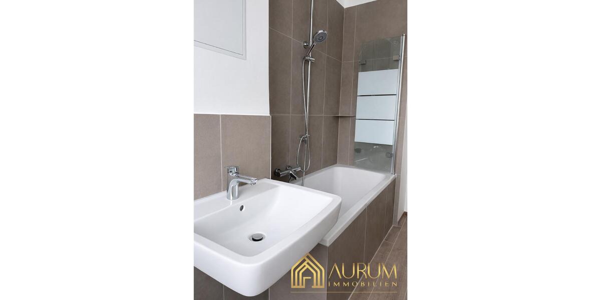 Etagenwohnung Frohburg - 4.5 Zimmer, 81 m&sup2;, 729&euro; | Angebot:24426452