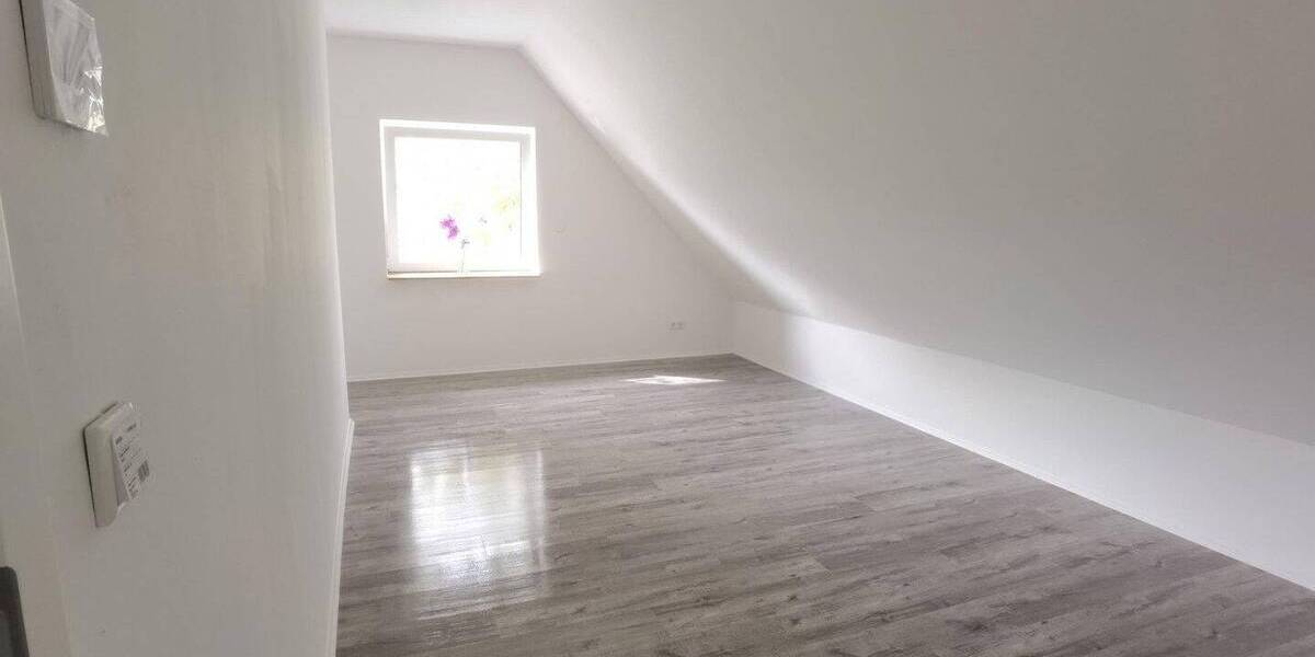 Einfamilienhaus Nordleda - 5 Zimmer, 243 m&sup2;, 490.000&euro; | Angebot:26886411