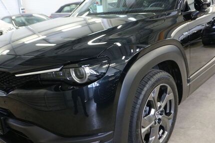 Mazda MX-30 3.756 km 18.900 &euro; Gersfeld 36129