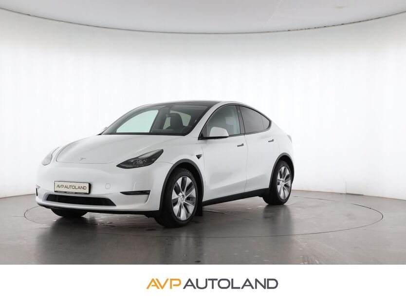 Tesla Model Y 42.286 km 37.490 € Plattling 94447