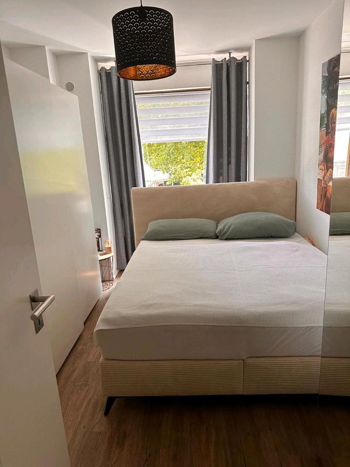 Moderne, kernsanierte Eigentumswohnung in bester Stadtlage zimmer