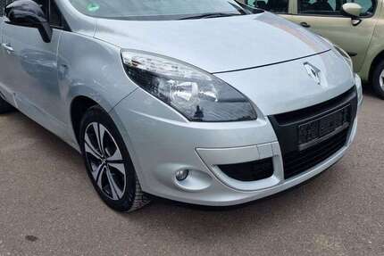 Renault Scenic 105.275 km 6.900 € Berlin 13055