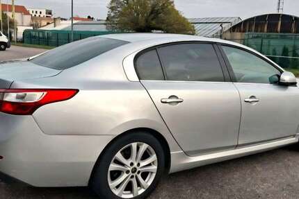 Renault Latitude 202.000 km 4.950 &euro; Saarbrucken 66113