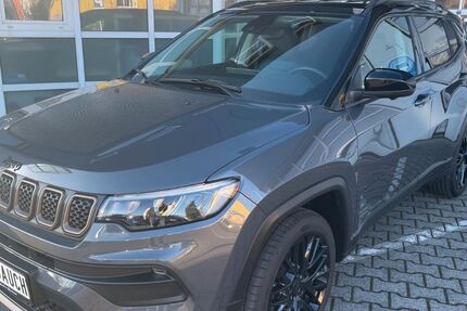 Jeep Compass 13.850 km 27.500 &euro; Mannheim 68169