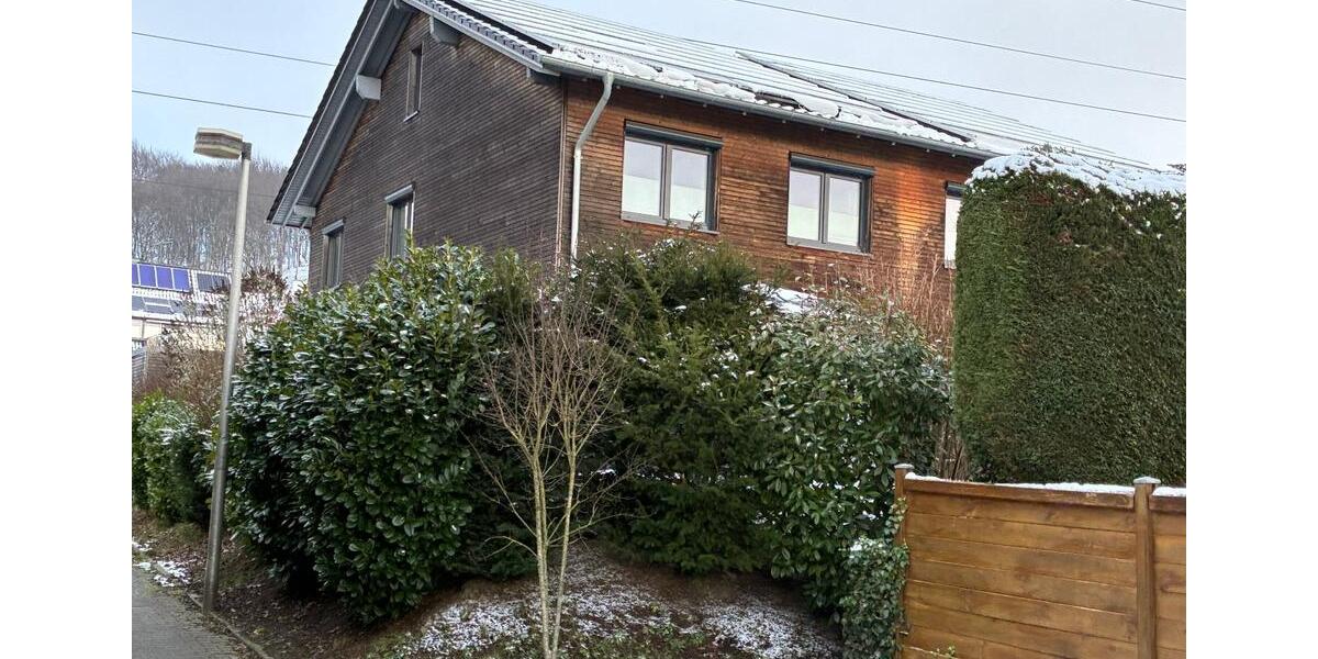 großzügige Doppelhaushälfte in verkehrberuhigter Lage 5 zimmer