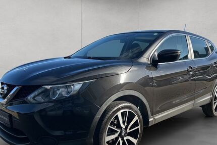 Nissan Qashqai 74.796 km 10.490 &euro; Freiburg 79108