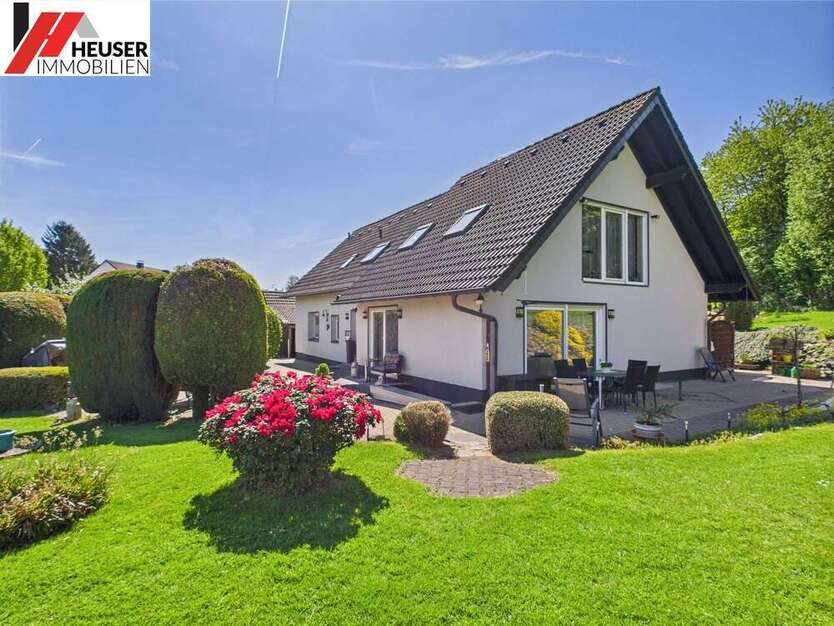 Haus zum Kaufen in Hückeswagen 950.000 € 240 m²