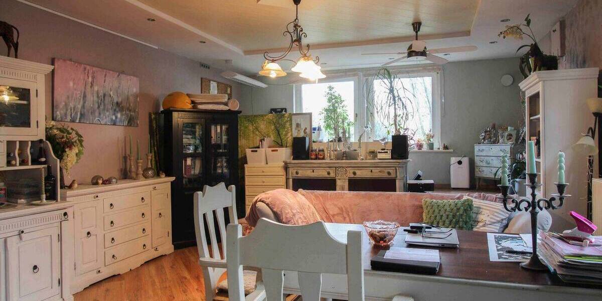 Mehrfamilienhaus, Wohnhaus Fürth Unterfarrnbach - 7 Zimmer, 230 m&sup2;, 528.000&euro; | Angebot:26055211