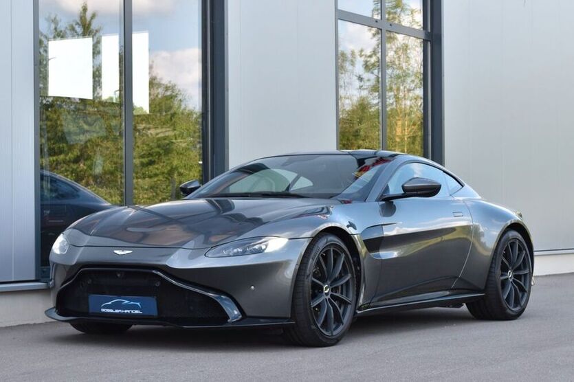 V8 Vantage
